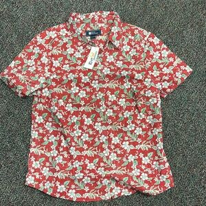 New! Reyn Spooner Red Floral holiday shirt size Medium